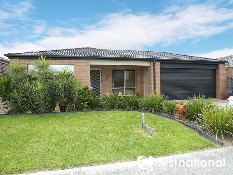 28 Walnut Way, Pakenham VIC 3810