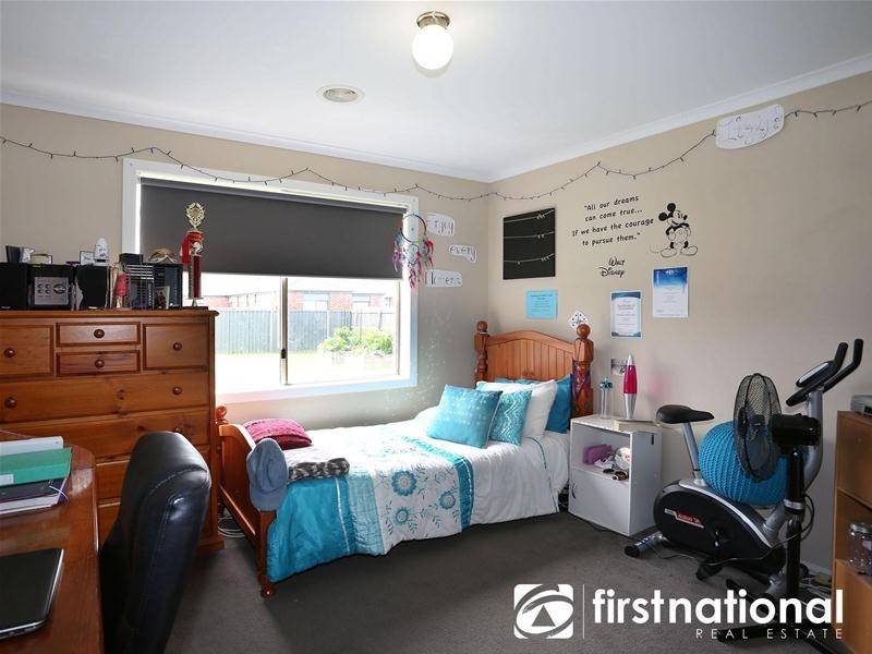 28 Walnut Way, Pakenham VIC 3810