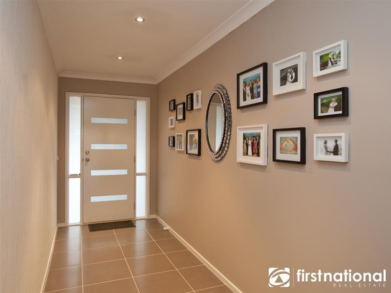 15 Webster Way, Pakenham VIC 3810