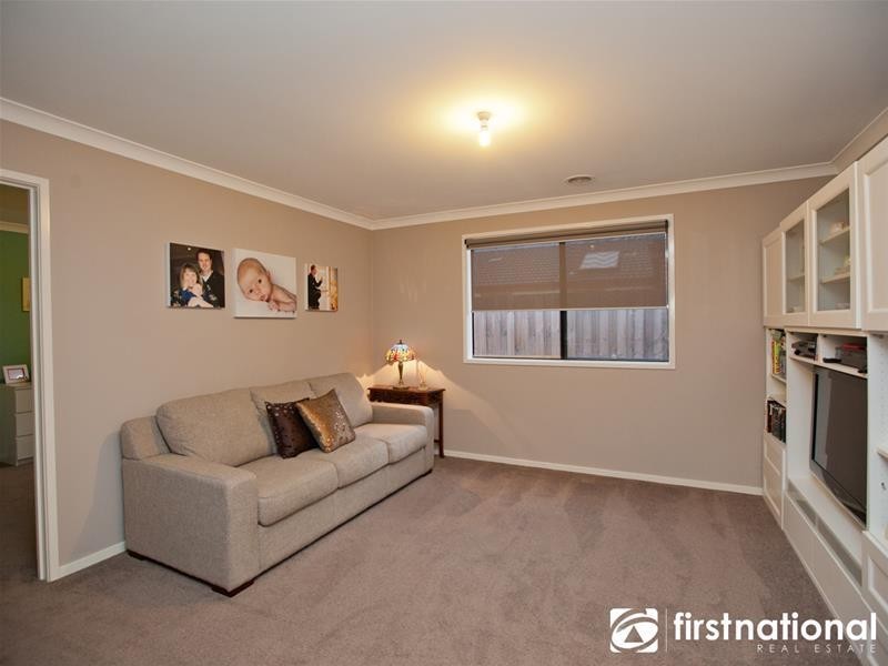 15 Webster Way, Pakenham VIC 3810