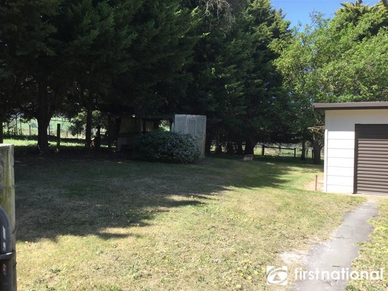 105 Wright Road, Garfield North VIC 3814