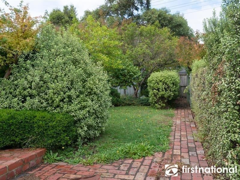 2 Ayr Court, Berwick VIC 3806