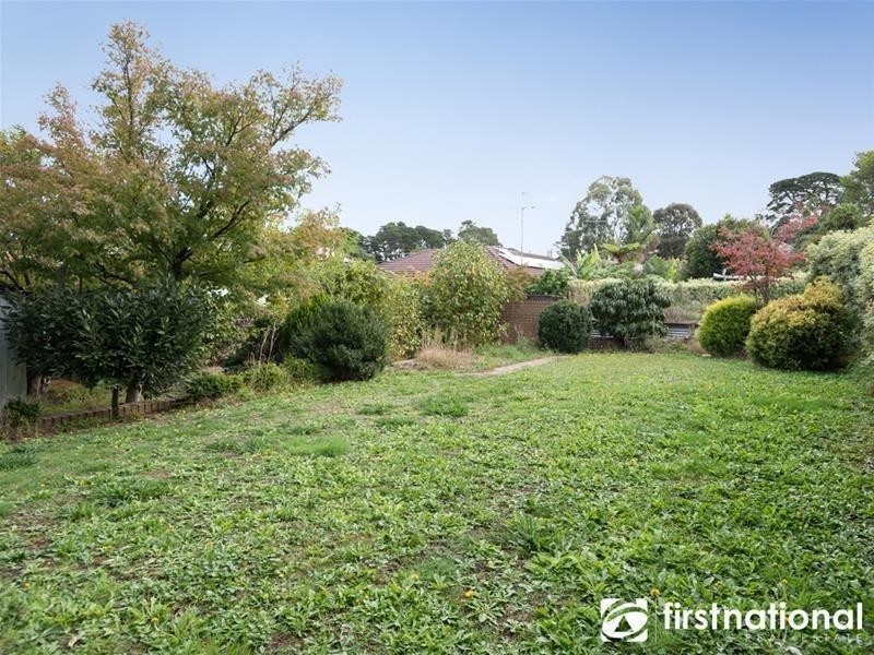 2 Ayr Court, Berwick VIC 3806