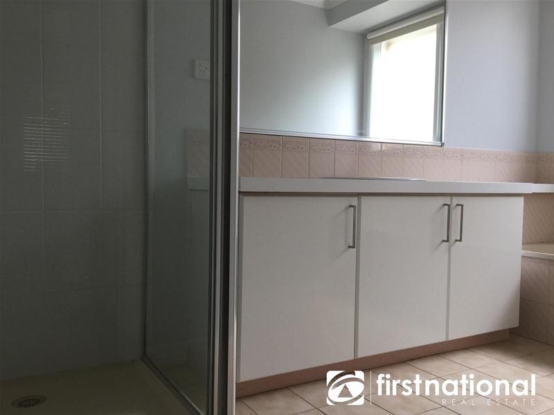 44 Eagle Drive, Pakenham VIC 3810