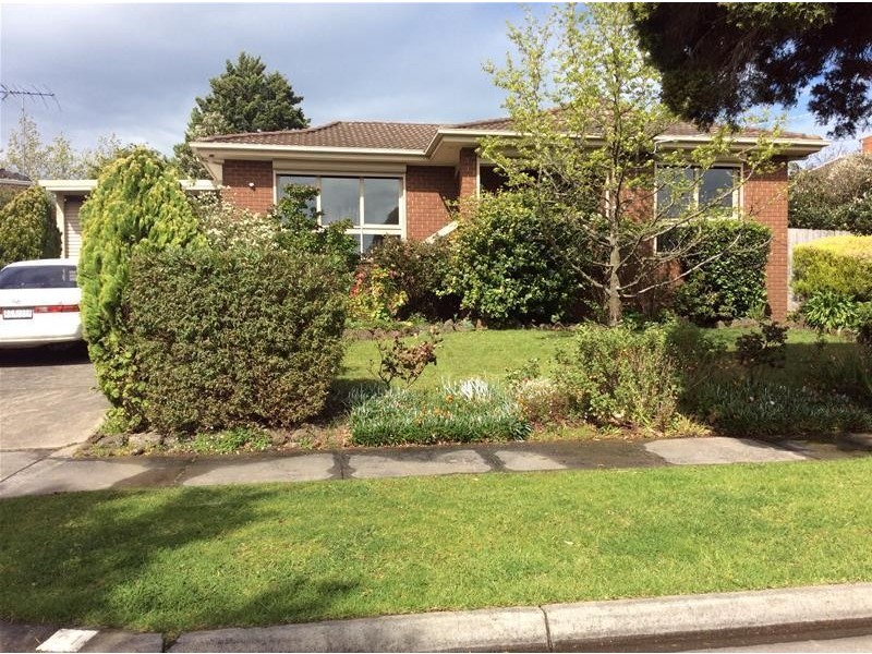 21 Evan Street, Berwick VIC 3806