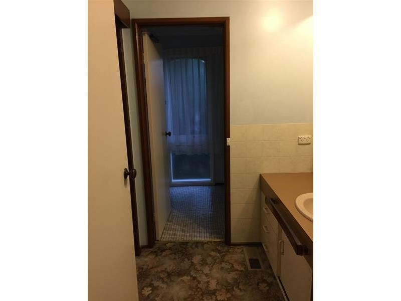 21 Evan Street, Berwick VIC 3806