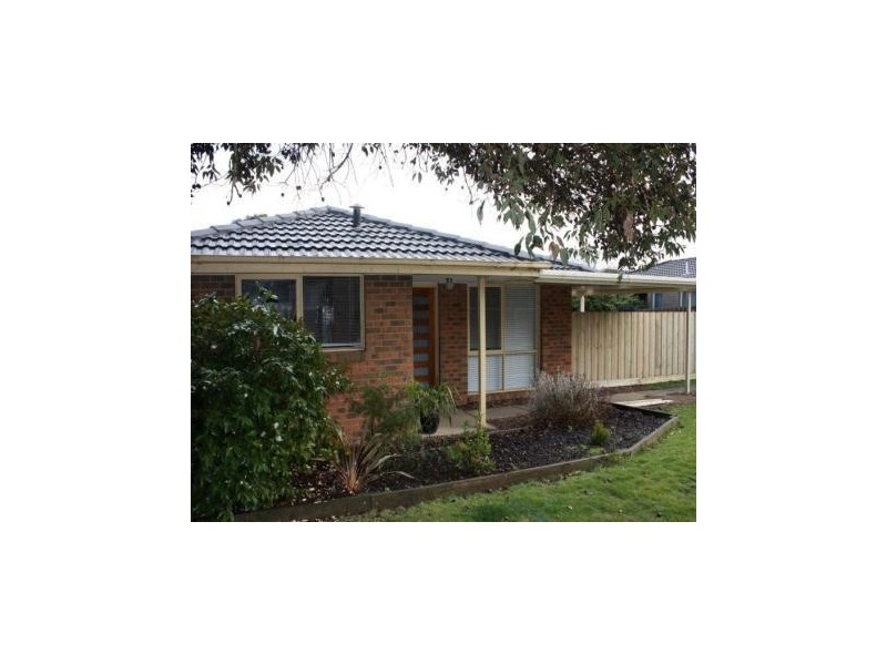 52 Cheviot Avenue, Berwick VIC 3806