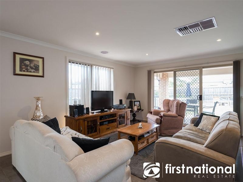 7 Bambi Place, Pakenham VIC 3810