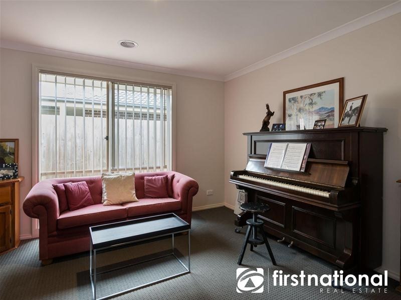 7 Bambi Place, Pakenham VIC 3810