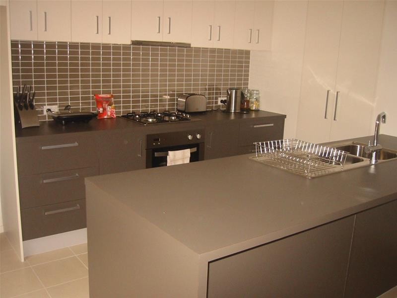 8 Manna Row, Officer VIC 3809