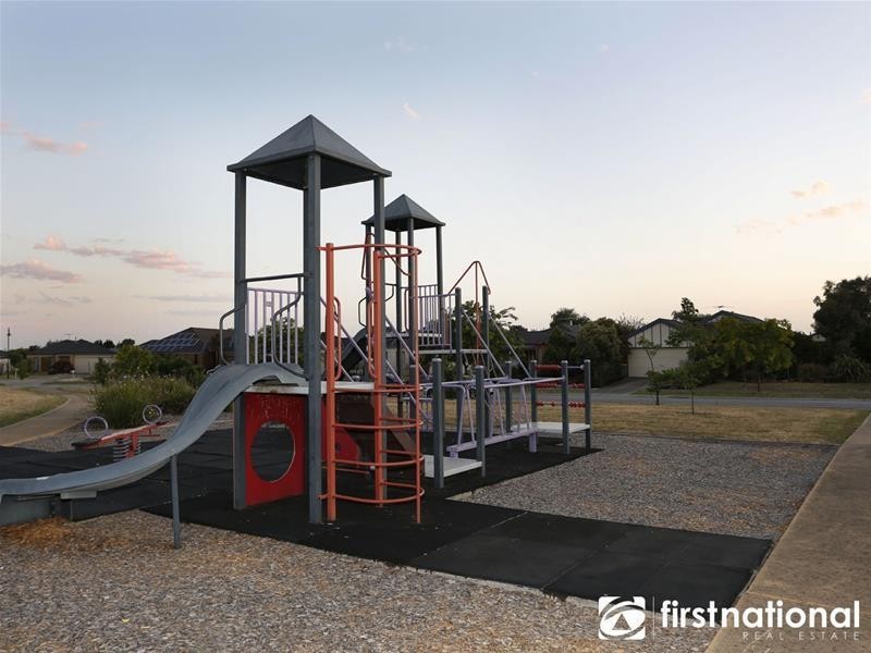 23 Thornbill Circuit, Pakenham VIC 3810