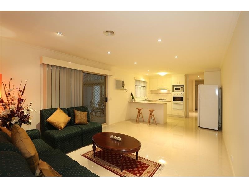 9 McCartney Drive, Narre Warren South VIC 3805