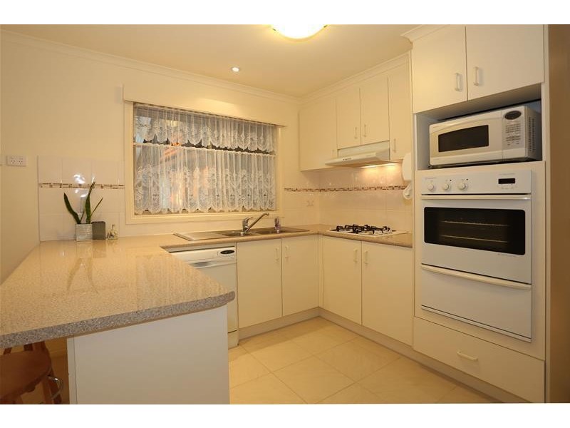 9 McCartney Drive, Narre Warren South VIC 3805