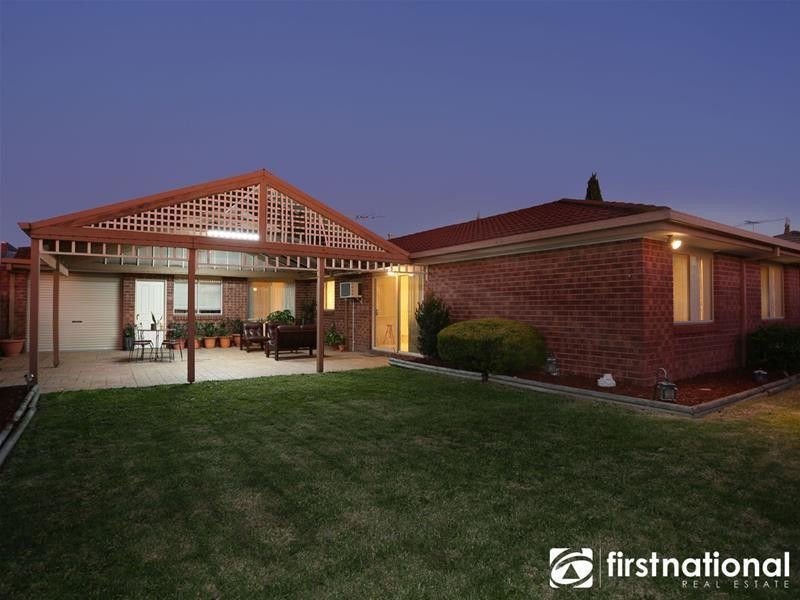 9 McCartney Drive, Narre Warren South VIC 3805