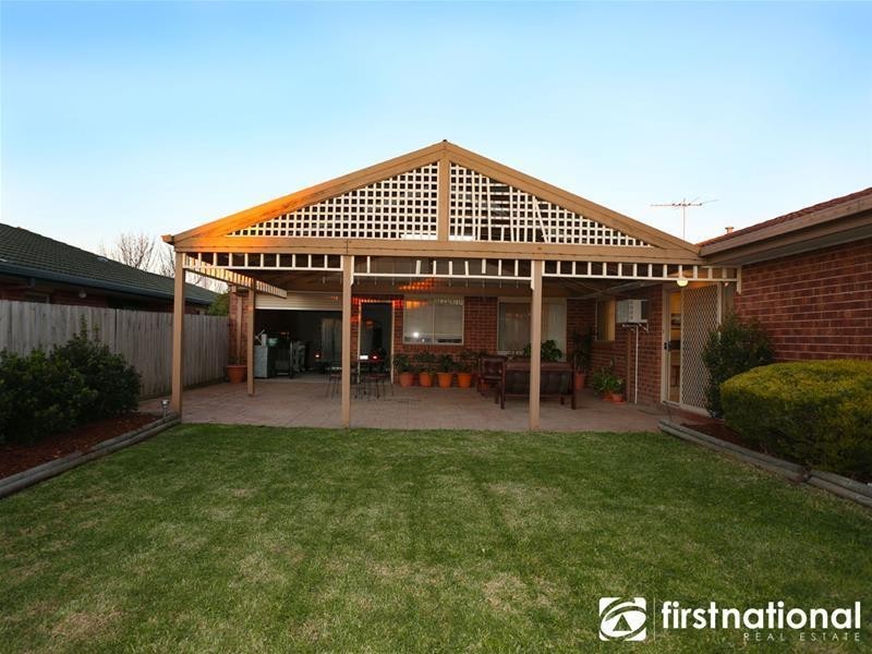 9 McCartney Drive, Narre Warren South VIC 3805