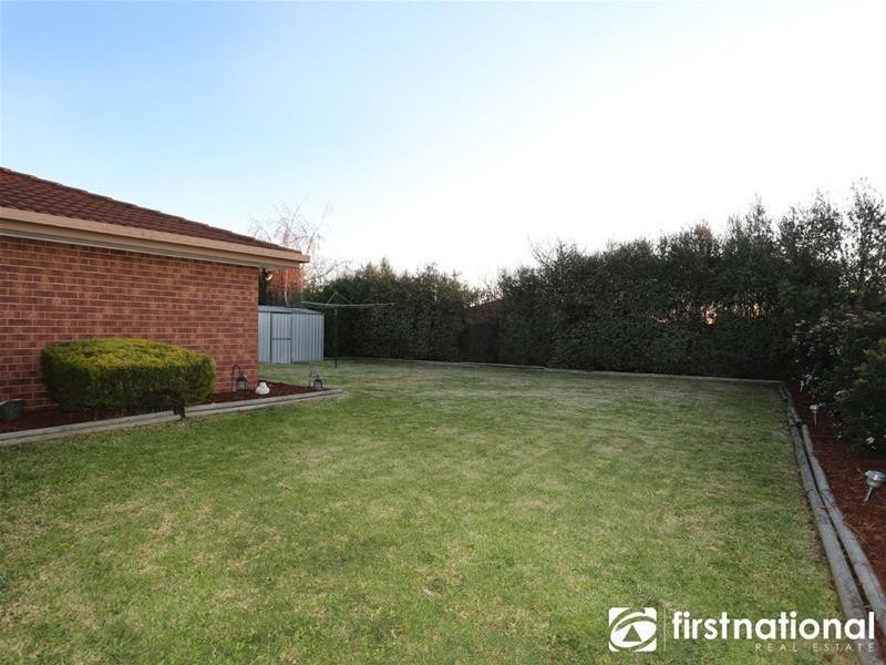 9 McCartney Drive, Narre Warren South VIC 3805