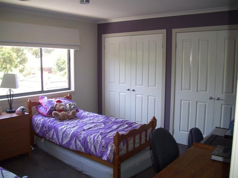 15 Sorrento Avenue, Berwick VIC 3806