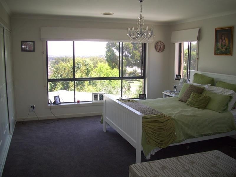 15 Sorrento Avenue, Berwick VIC 3806