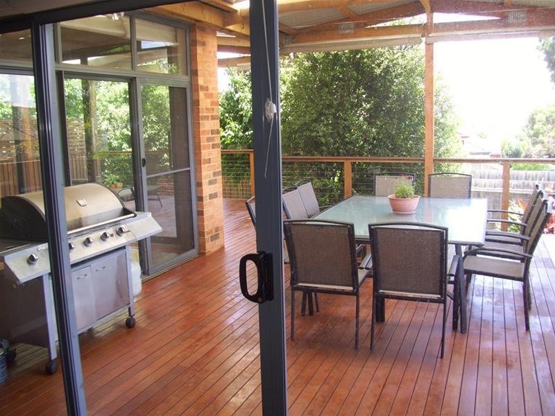 15 Sorrento Avenue, Berwick VIC 3806