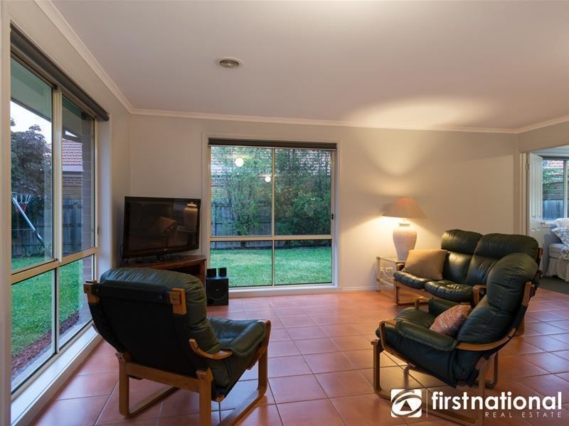 49 Parkwood Avenue, Narre Warren South VIC 3805