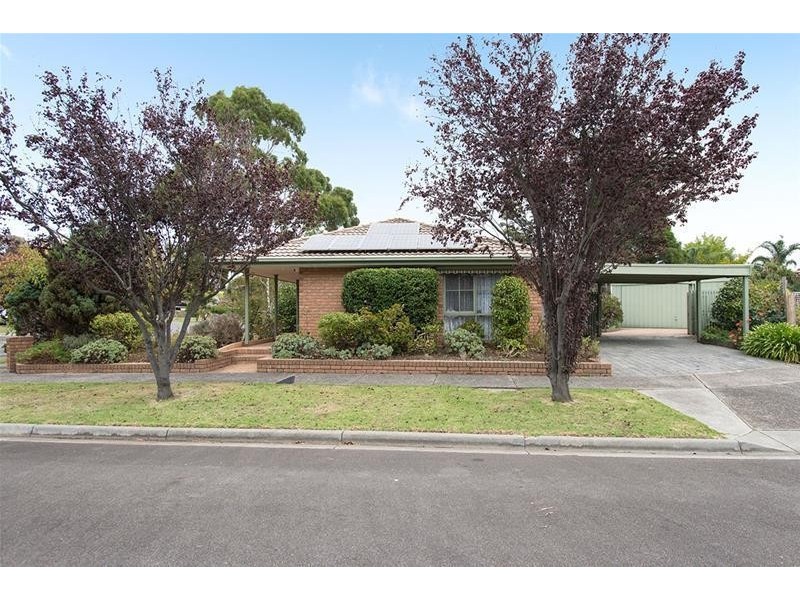 8 Ashfield Drive, Berwick VIC 3806