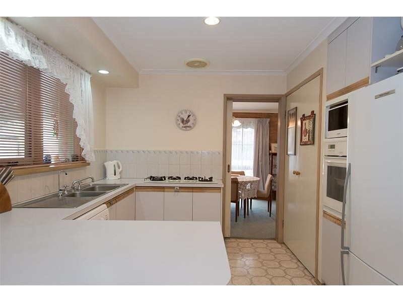 8 Ashfield Drive, Berwick VIC 3806