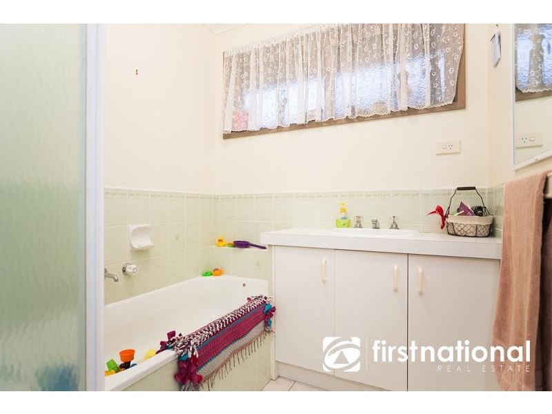 5 Martingale Place, Pakenham VIC 3810