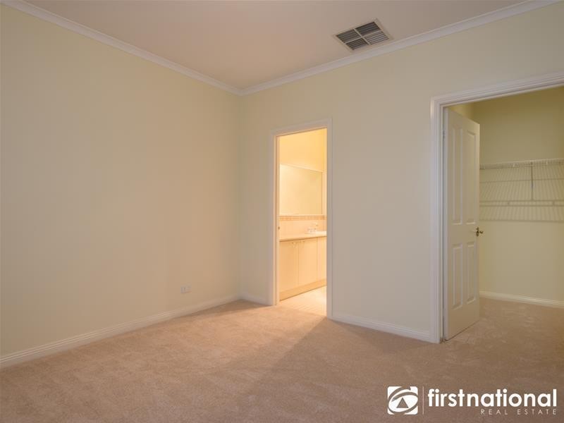 29/21-25 Parkhill Drive, Berwick VIC 3806