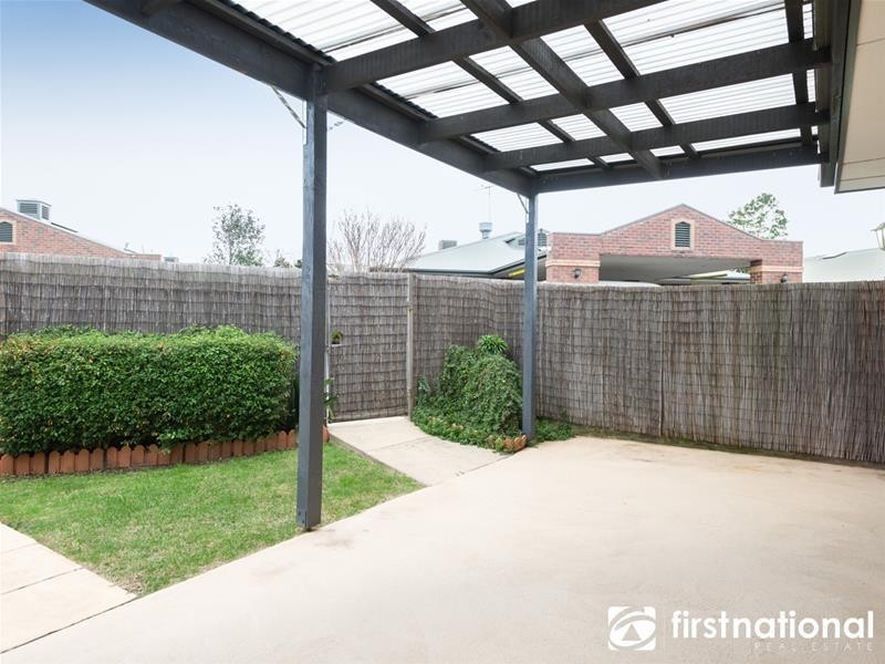 29/21-25 Parkhill Drive, Berwick VIC 3806