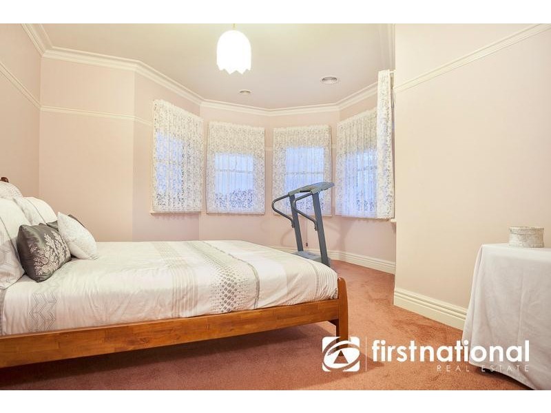 4 Fairway Court, Pakenham VIC 3810