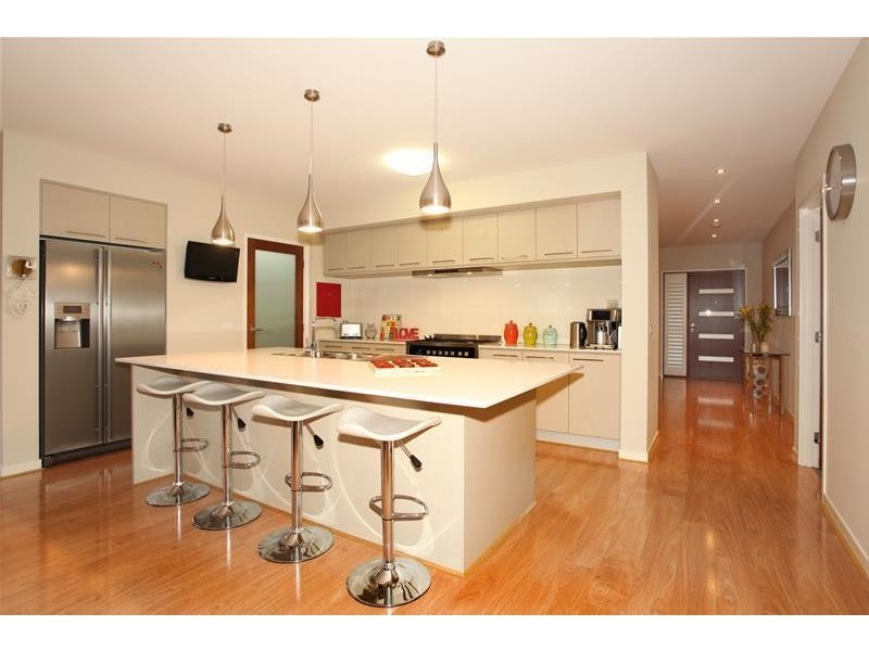 37 Harrison Way, Pakenham VIC 3810