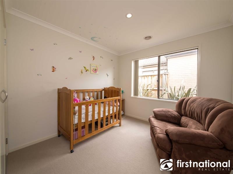 122 Sandalwood Drive, Pakenham VIC 3810