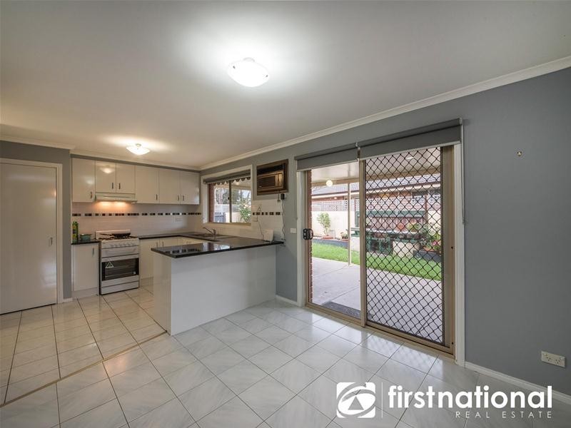 27 Maria Crescent, Pakenham VIC 3810