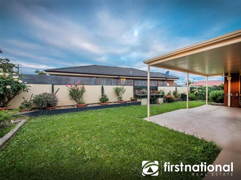 27 Maria Crescent, Pakenham VIC 3810