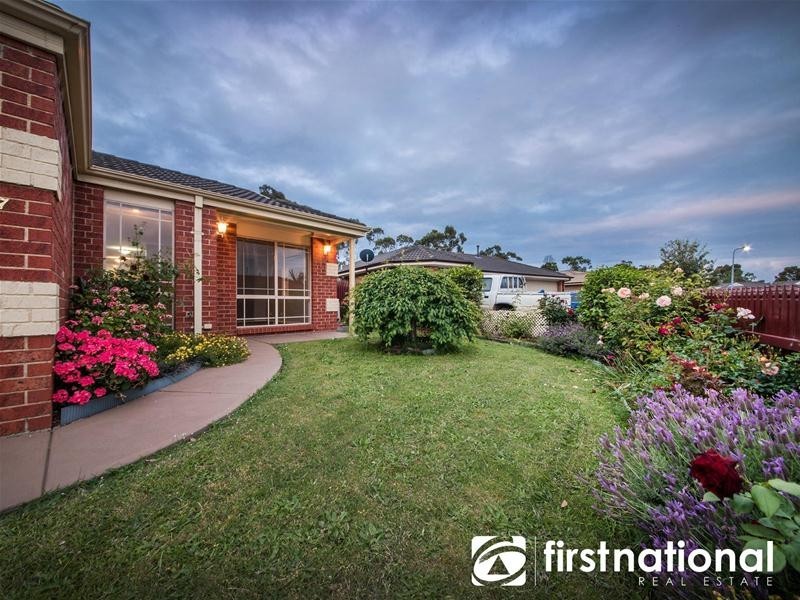27 Maria Crescent, Pakenham VIC 3810