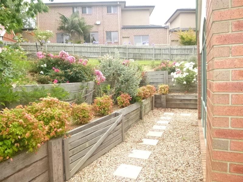 11 Gavinton Place, Berwick VIC 3806