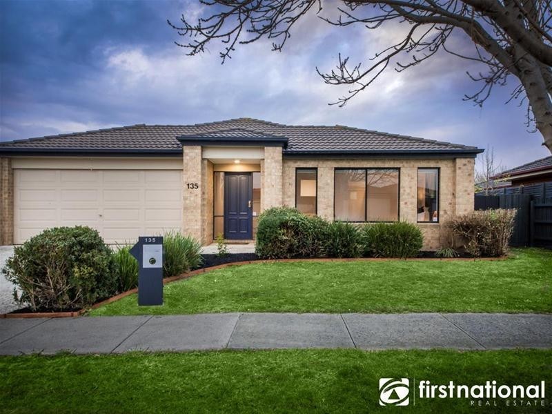 135 Bellevue Drive, Berwick VIC 3806