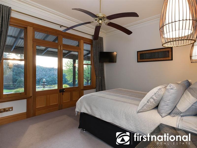 40 Rainy Hill Road, Cockatoo VIC 3781