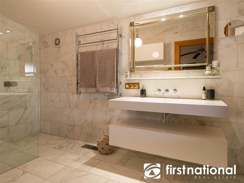 40 Rainy Hill Road, Cockatoo VIC 3781