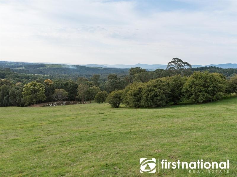 40 Rainy Hill Road, Cockatoo VIC 3781