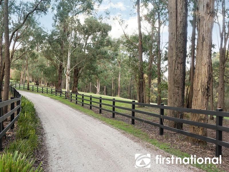 40 Rainy Hill Road, Cockatoo VIC 3781