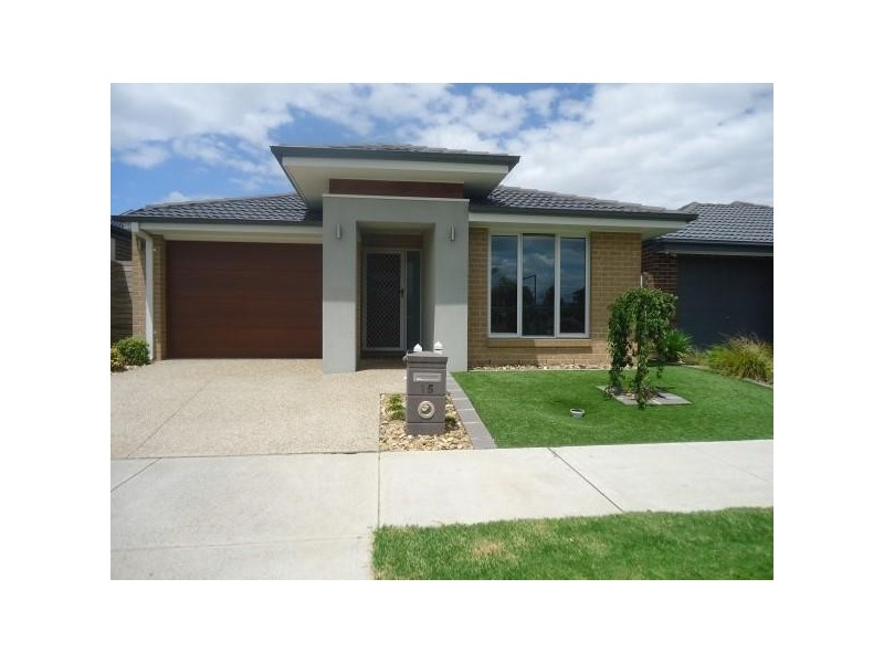 15 Norma Crescent, Officer VIC 3809