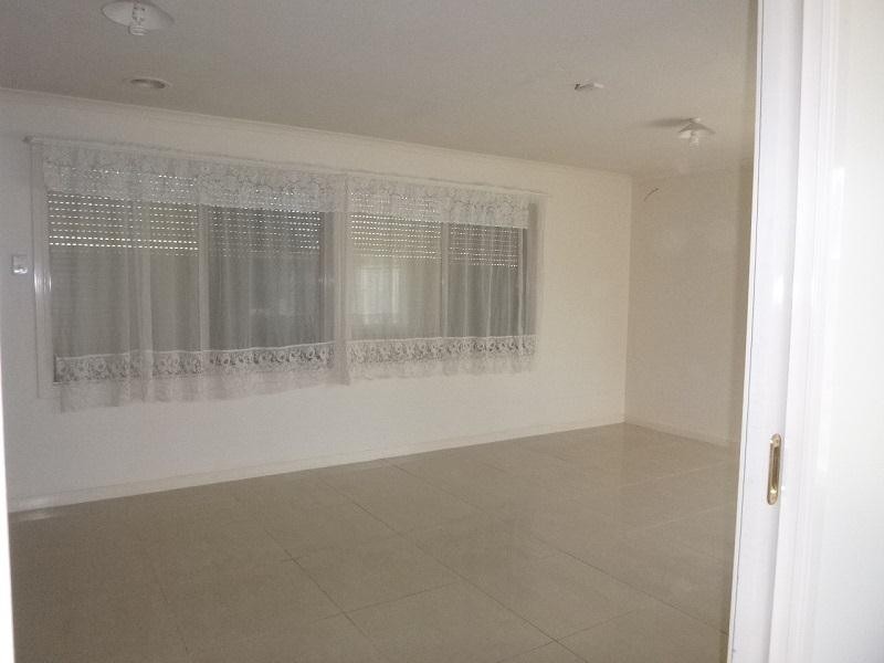 4 Mallard Street, Berwick VIC 3806