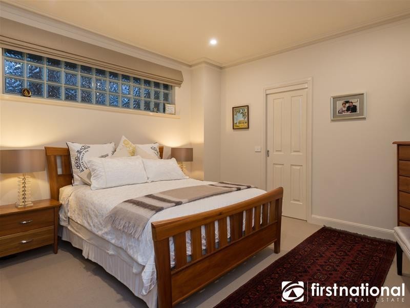 2/43 Peel  Street, Berwick VIC 3806