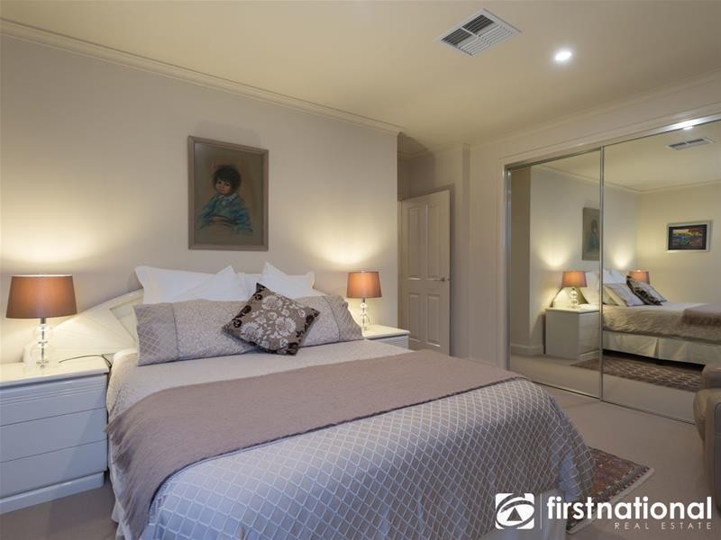 2/43 Peel  Street, Berwick VIC 3806