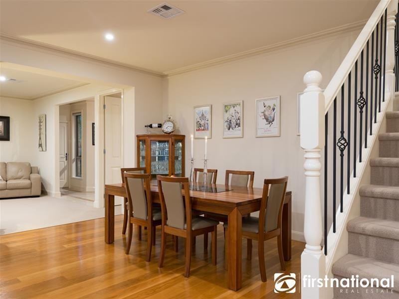 2/43 Peel  Street, Berwick VIC 3806