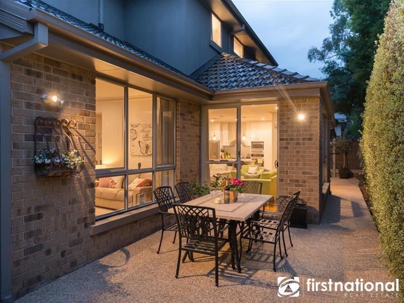 2/43 Peel  Street, Berwick VIC 3806