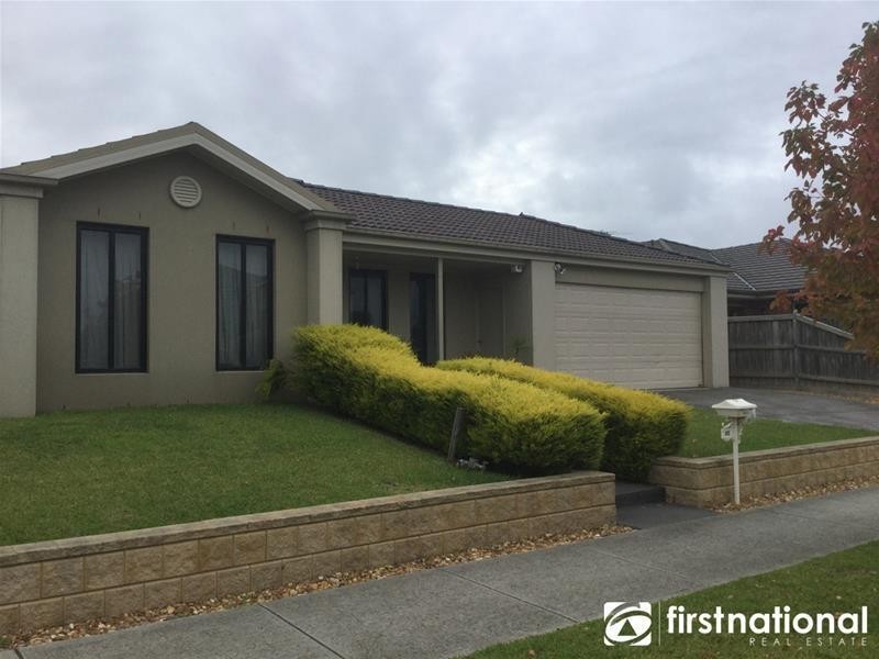 92 Skyline Way, Berwick VIC 3806