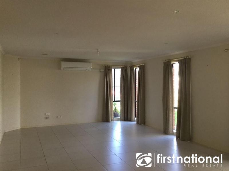 92 Skyline Way, Berwick VIC 3806