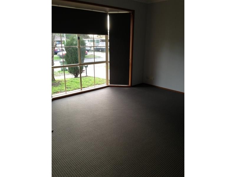 3 Gifford Close, Berwick VIC 3806